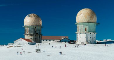 A winter scene featuring Serra da Estrela's observatory in snowy Distrito da Guarda, Portugal.