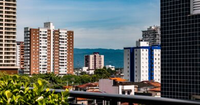 Vista aérea do Congresso Nacional em Brasília, simbolizando as negociações políticas pós-eleições 2026.